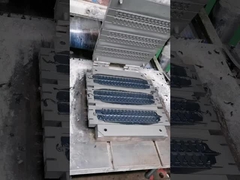 แปดเท้ายางกันคลื่น ยูวีและความร้อน เพื่อเพิ่มความมั่นคง